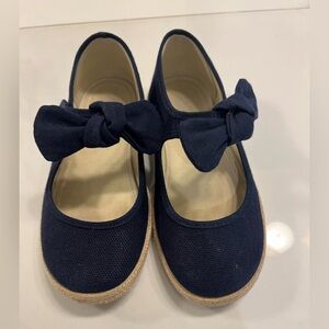 OKAA Spain.  Girl bow Espadrilles Navy Blue.  Excellent condition. Size 30